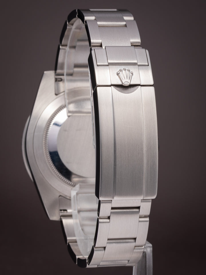 Rolex Stainless Steel Submariner Date (116610LV)