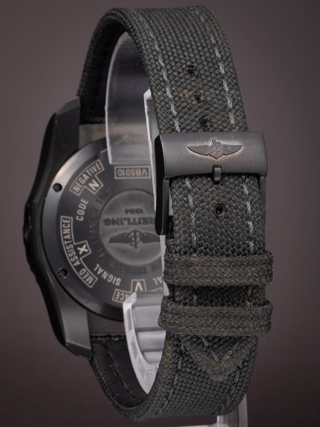 Breitling Titanium Professional Cockpit B50 Night Mission (VB5010)