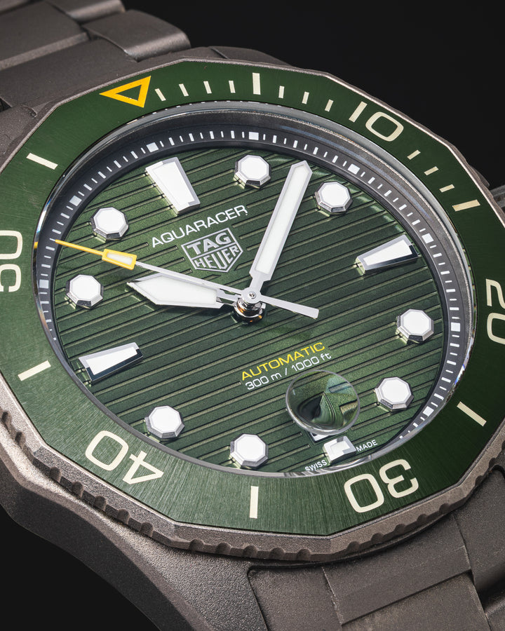 TAG Heuer Titanium Aquaracer Professional 300 (WPB208B-0)