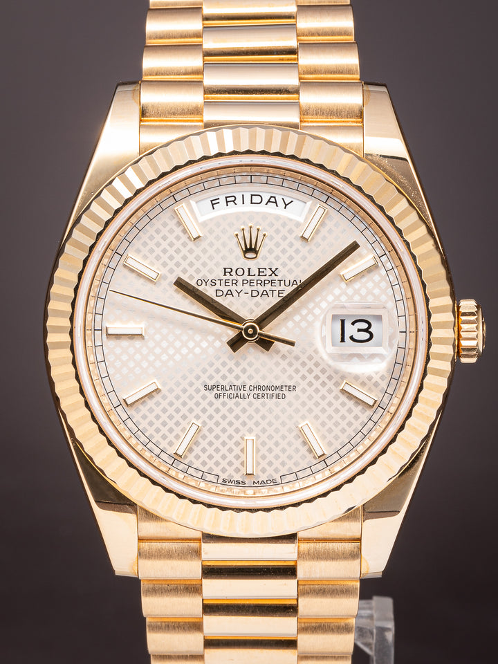 Rolex 18k Yellow Gold Day-Date 40 (228238)