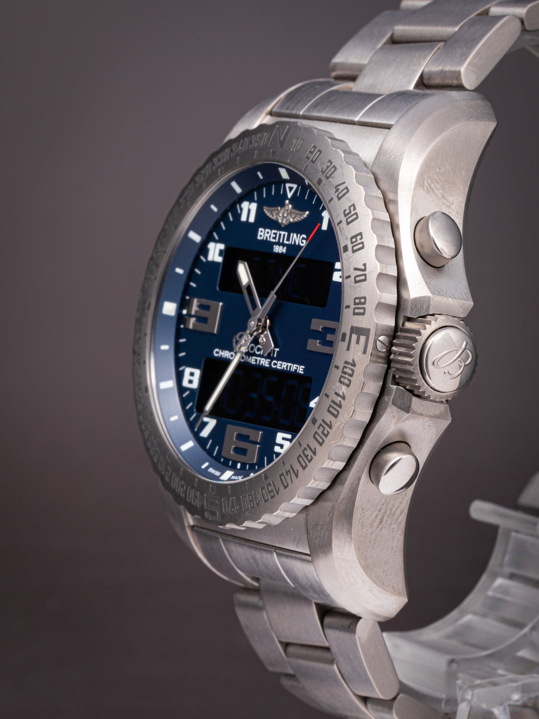 Breitling Titanium Professional Cockpit B50 (EB5010)