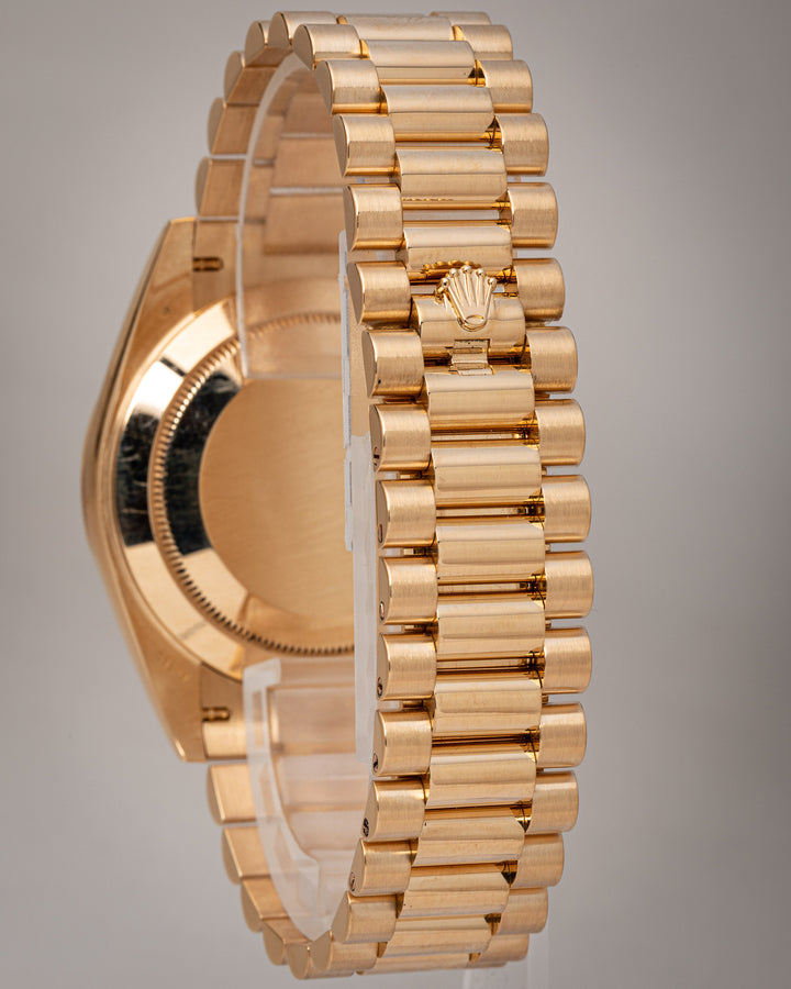 Rolex 18k Yellow Gold Day-Date 40 (228238)