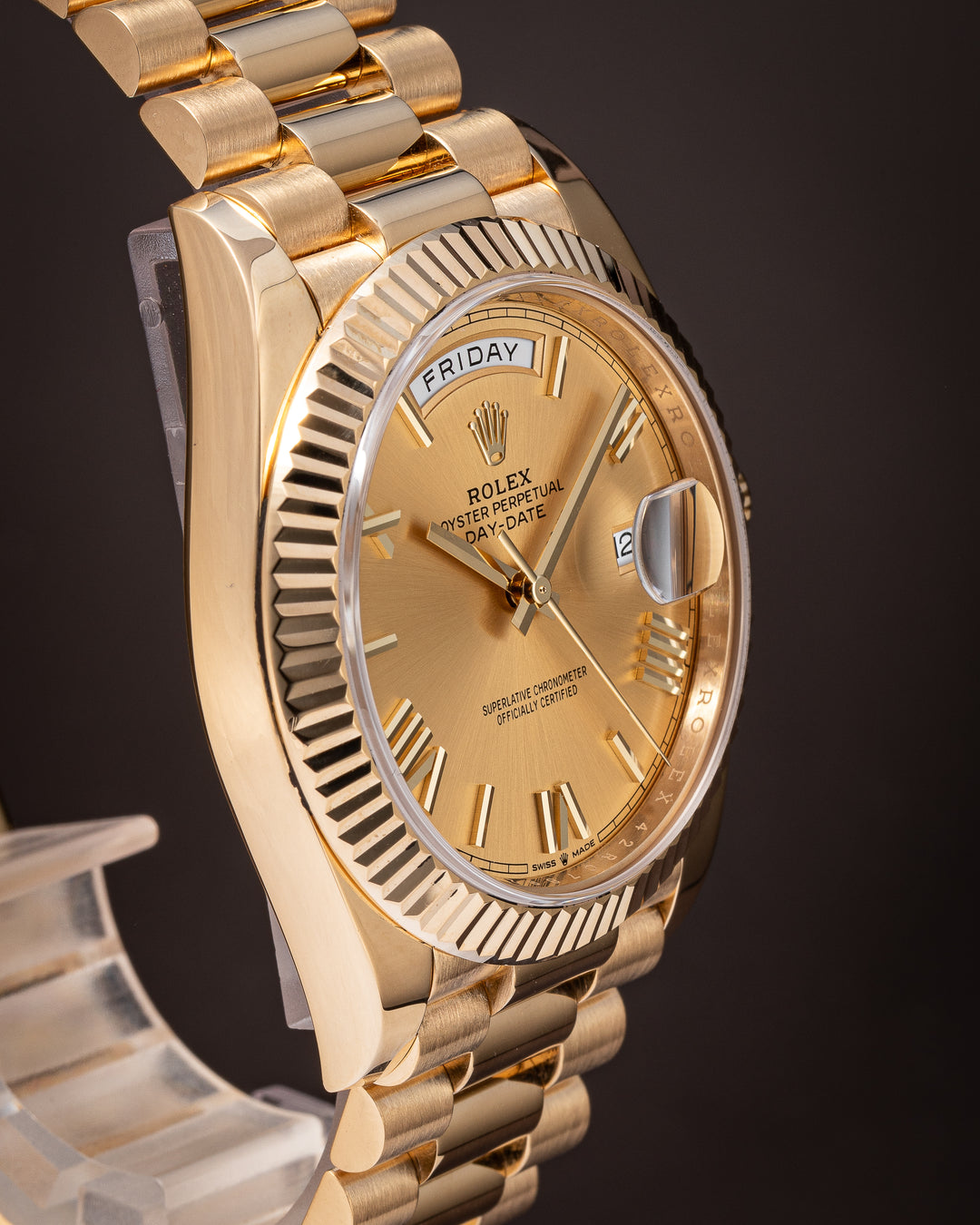 Rolex 18k Yellow Gold Day-Date 40 (228238)