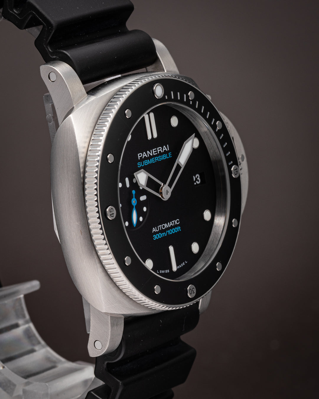 Panerai Stainless Steel Submersible Automatic 42 (PAM00683)