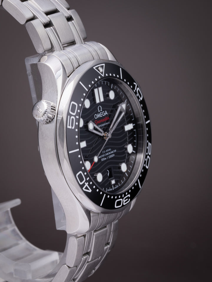 Omega Stainless Steel Seamaster Diver 300M (210.30.42.20.01.001)
