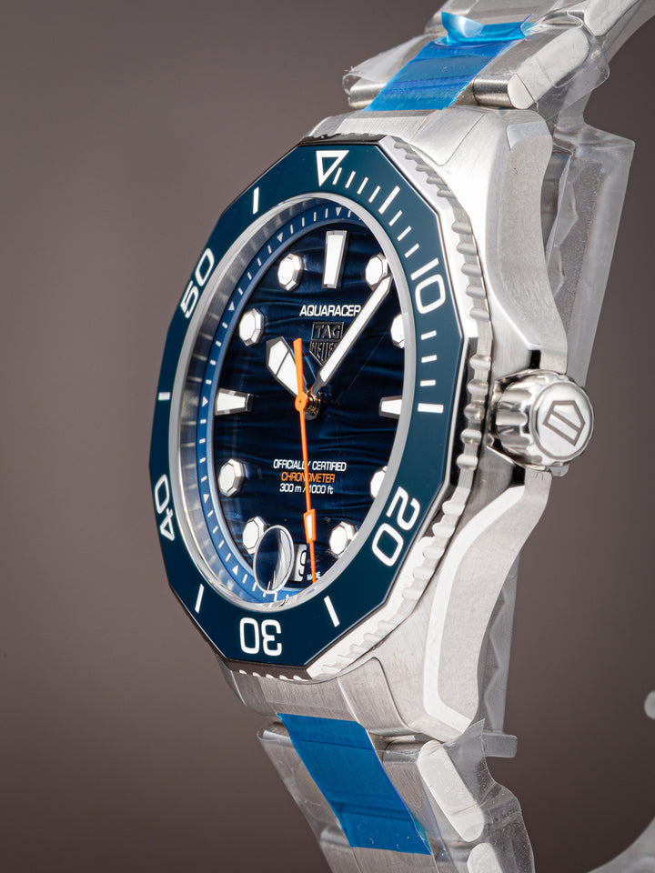TAG Heuer Stainless Steel Aquaracer Professional 300 (WBP5111) *Unworn*