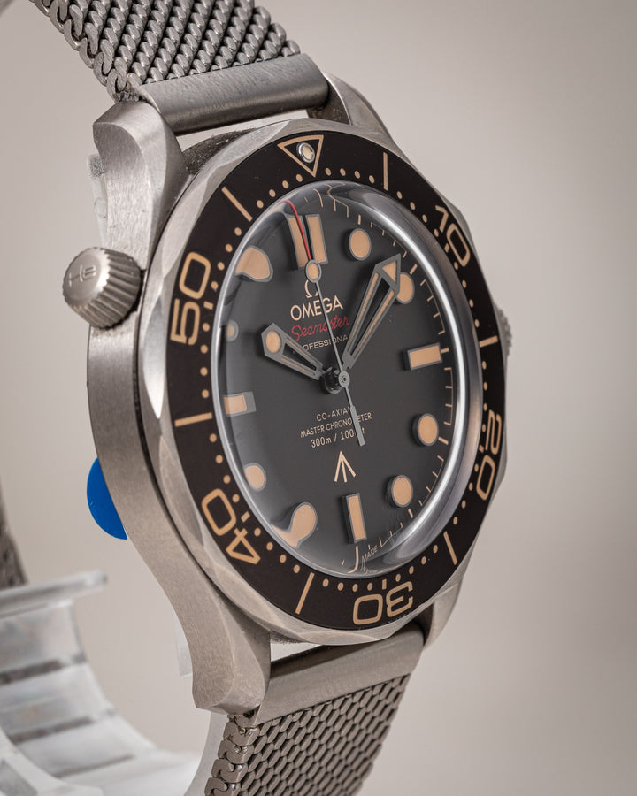 Omega Titanium Seamaster 300M "No Time to Die" 007 Edition (210.90.42.20.01.001)