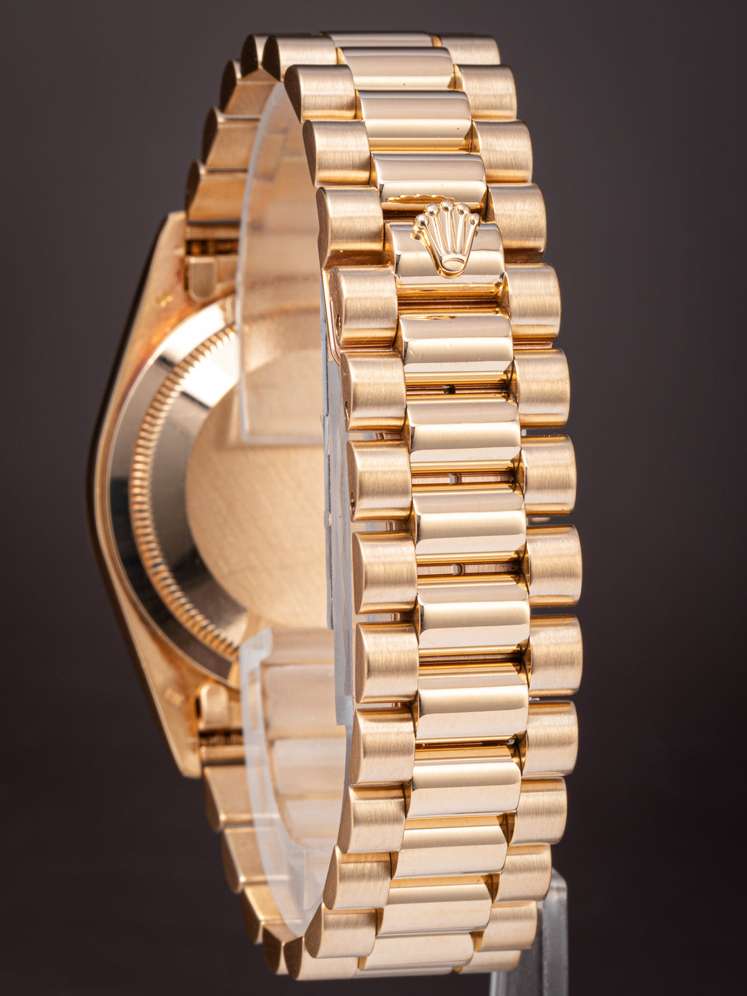 Rolex 18k Yellow Gold Day-Date (18238)