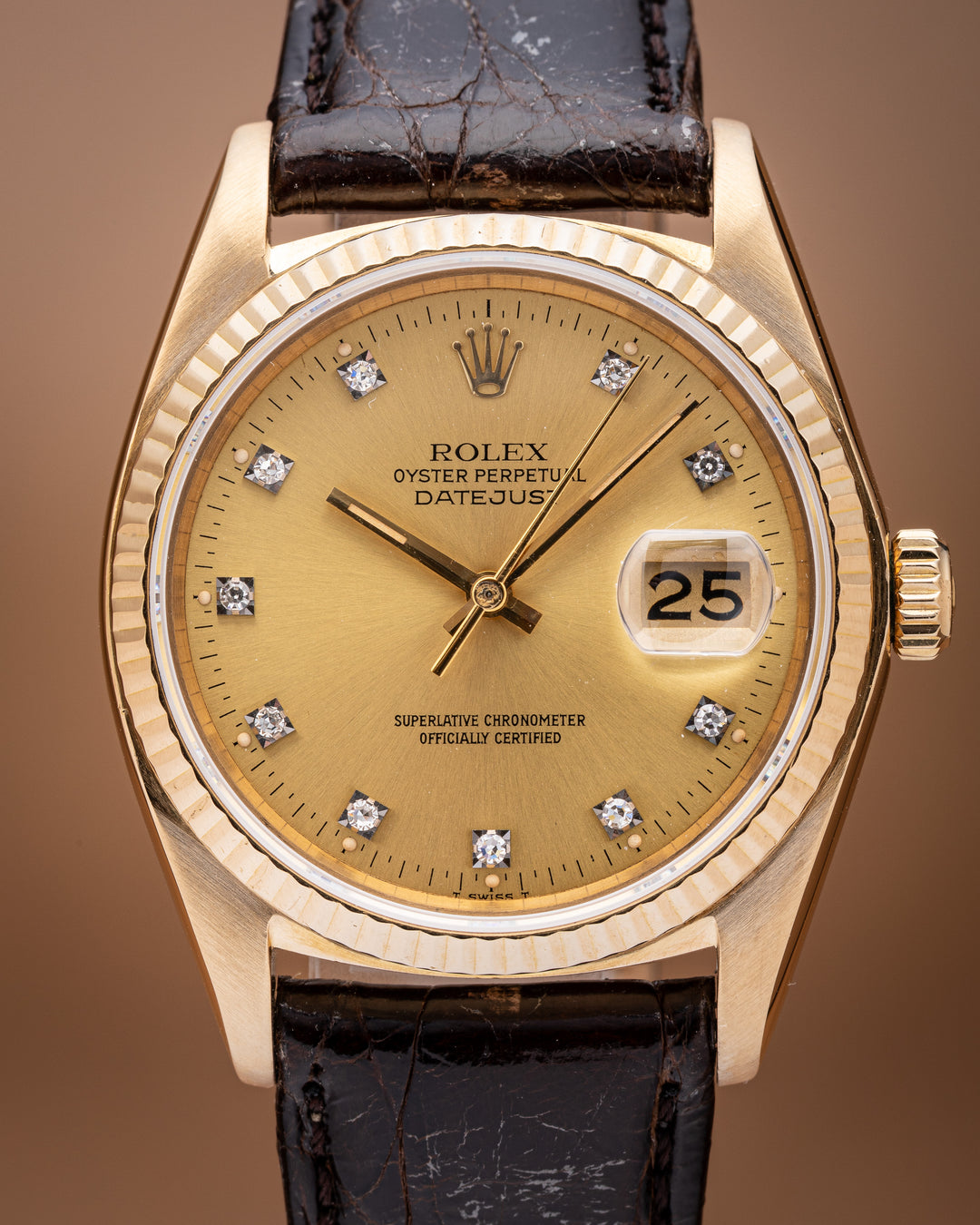 Rolex 18k Yellow Gold Datejust (16018)