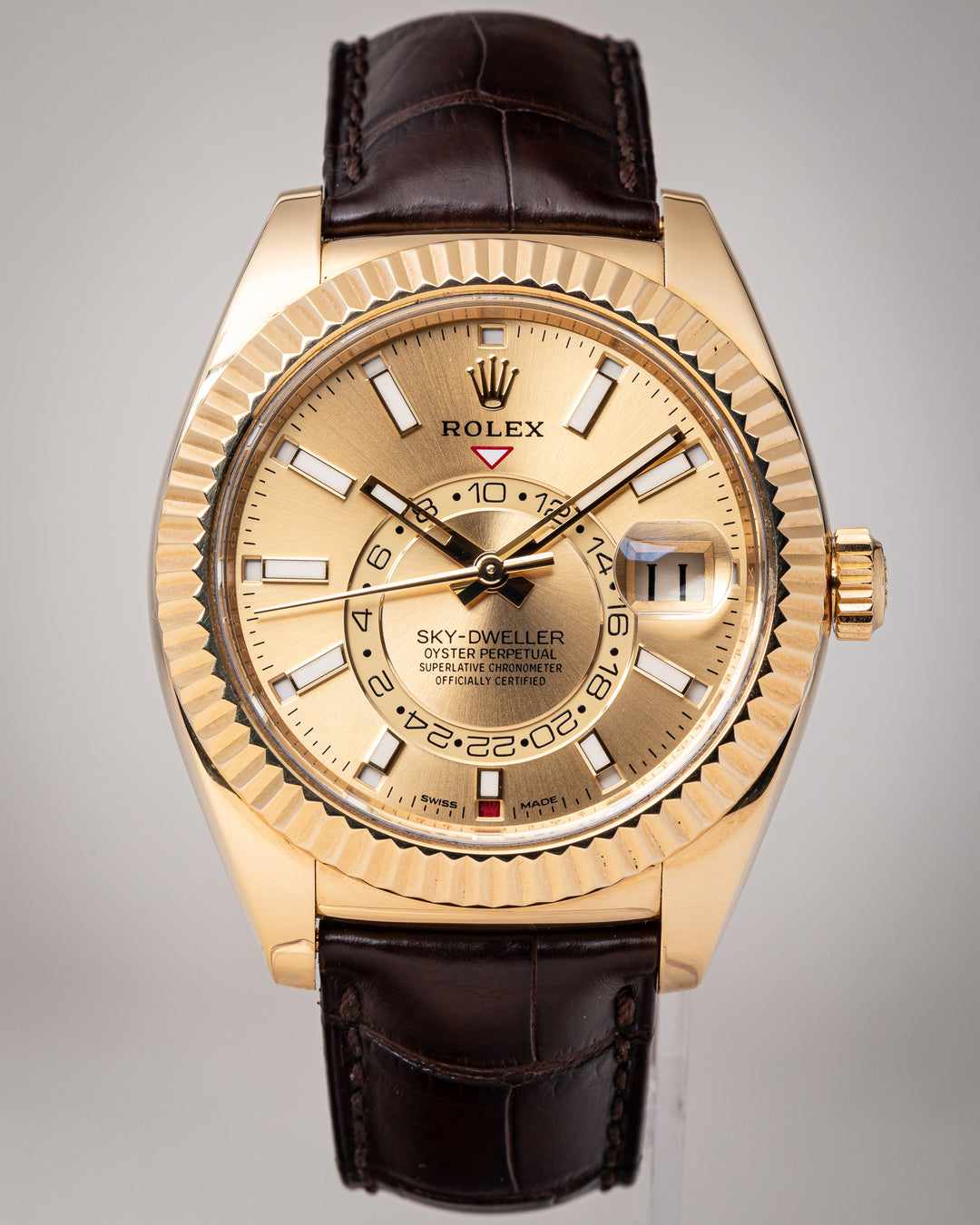 Rolex 18k Yellow Sky-Dweller (326138)