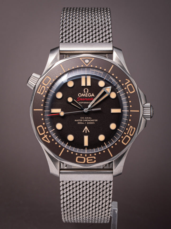 Omega Titanium Seamaster 300M "No Time to Die" 007 Edition (210.90.42.20.01.001)