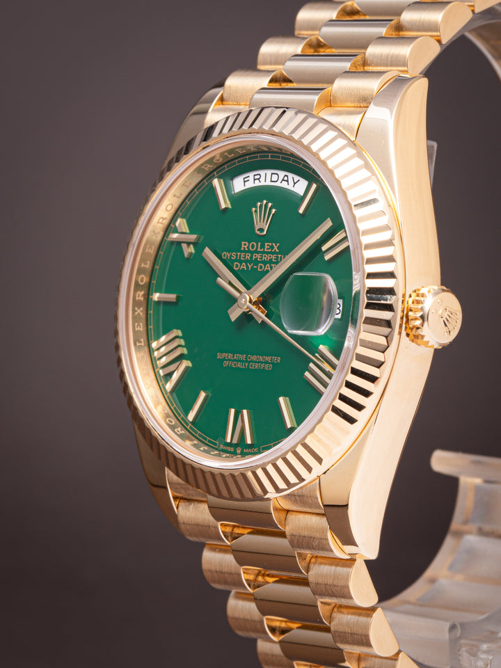 Rolex 18k Yellow Gold Day-Date 40 (228238)