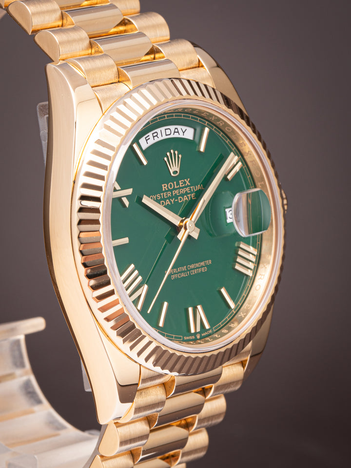 Rolex 18k Yellow Gold Day-Date 40 (228238)