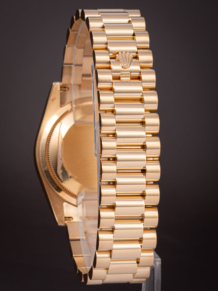 Rolex 18k Yellow Gold Day-Date (118238)
