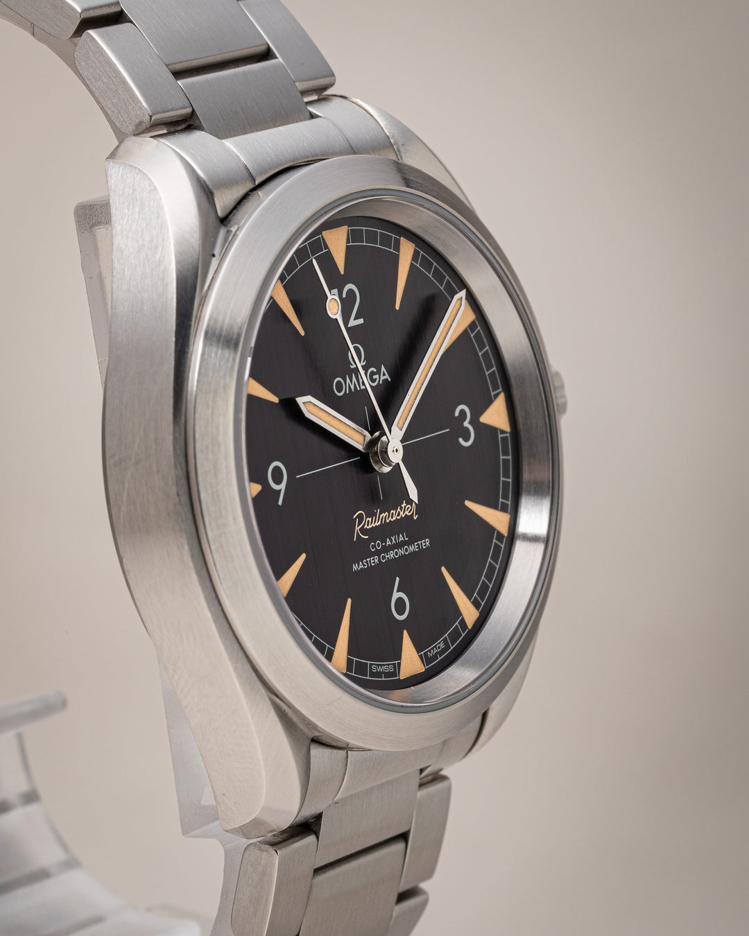 Omega Stainless Steel Railmaster (220.10.40.20.01.001)