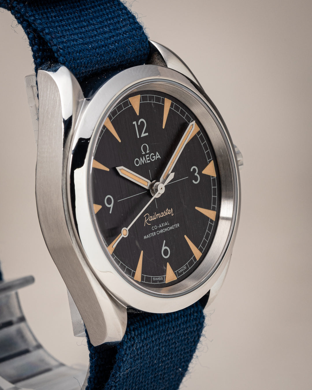 Omega Stainless Steel Railmaster 40 (220.12.40.20.01.001)