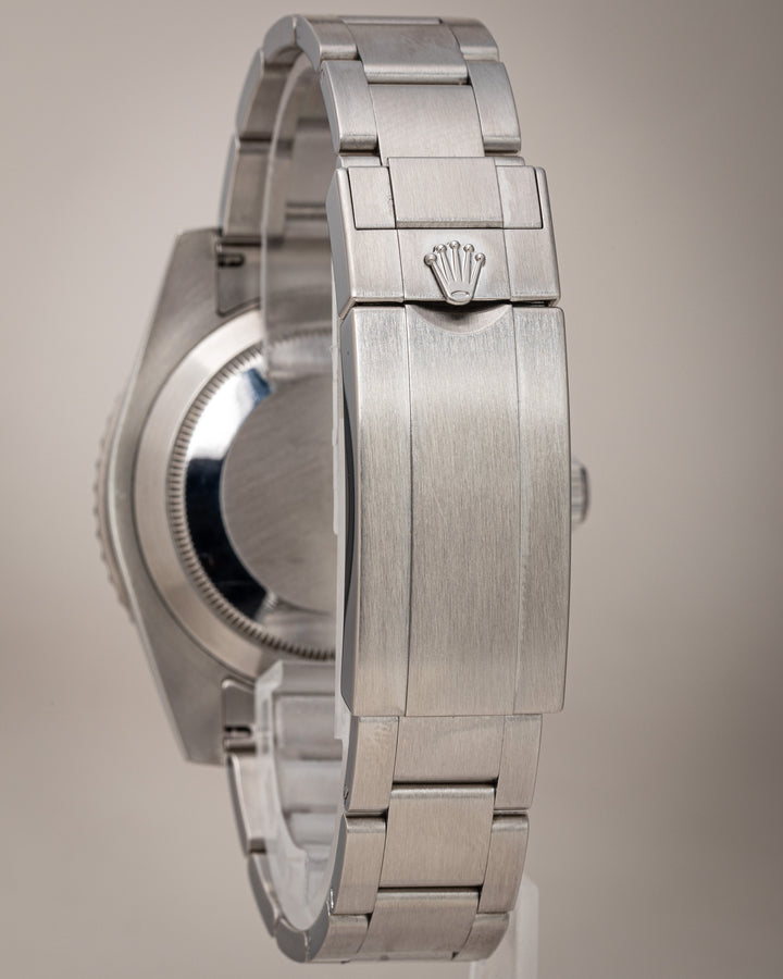 Rolex Stainless Steel Submariner Date (116610LN)