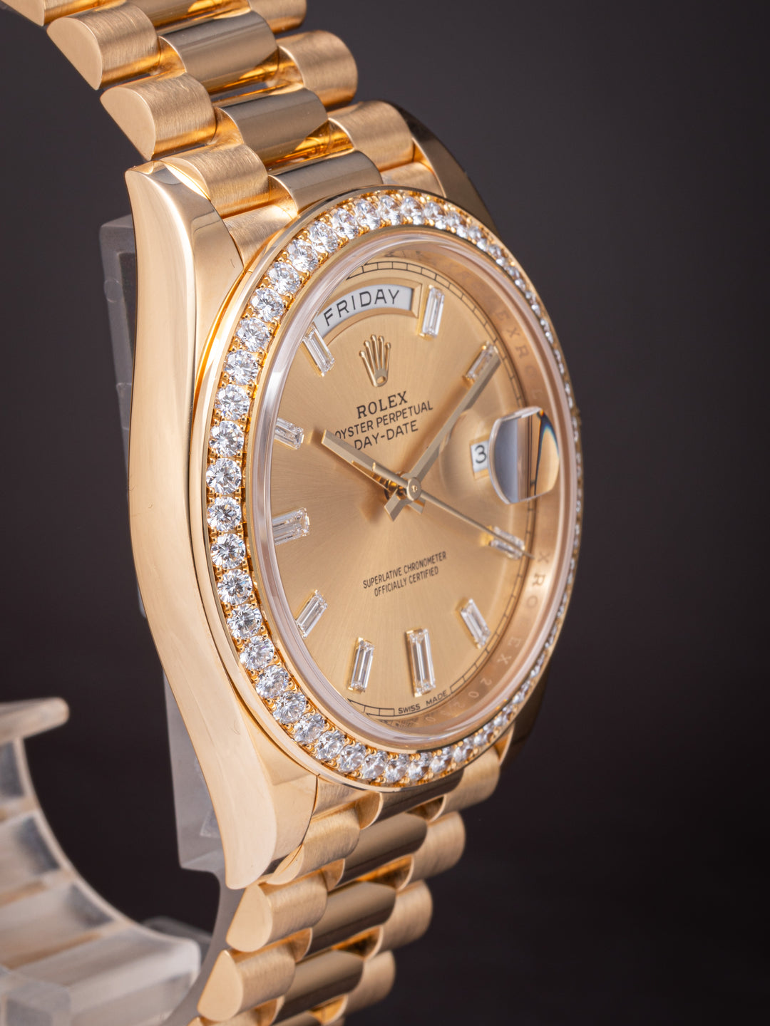 Rolex 18k Yellow Gold Day-Date 40 (228348RBR)