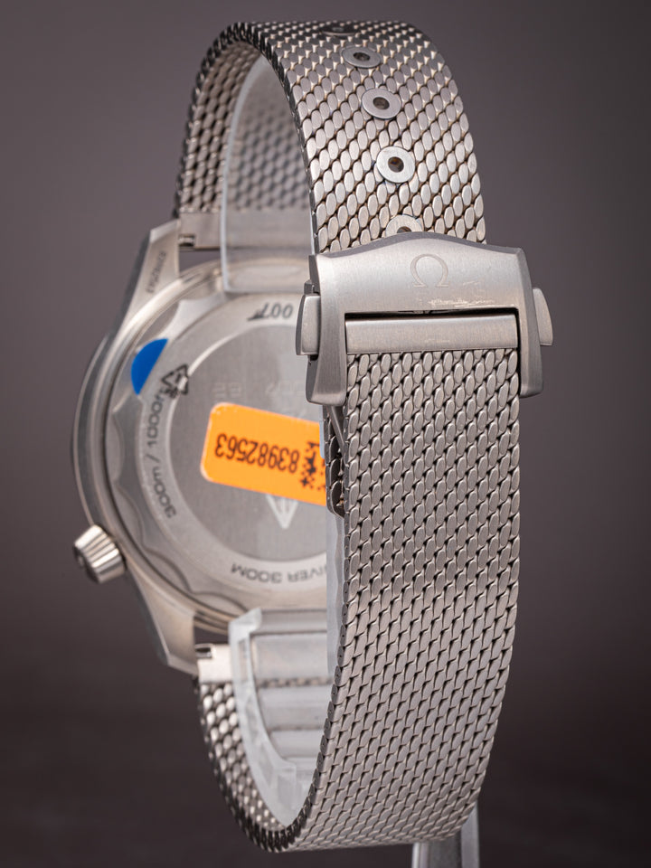 Omega Titanium Seamaster 300M "No Time to Die" 007 Edition (210.90.42.20.01.001)
