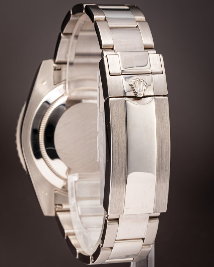 Rolex 18k White Gold Submariner Date (116619LB)