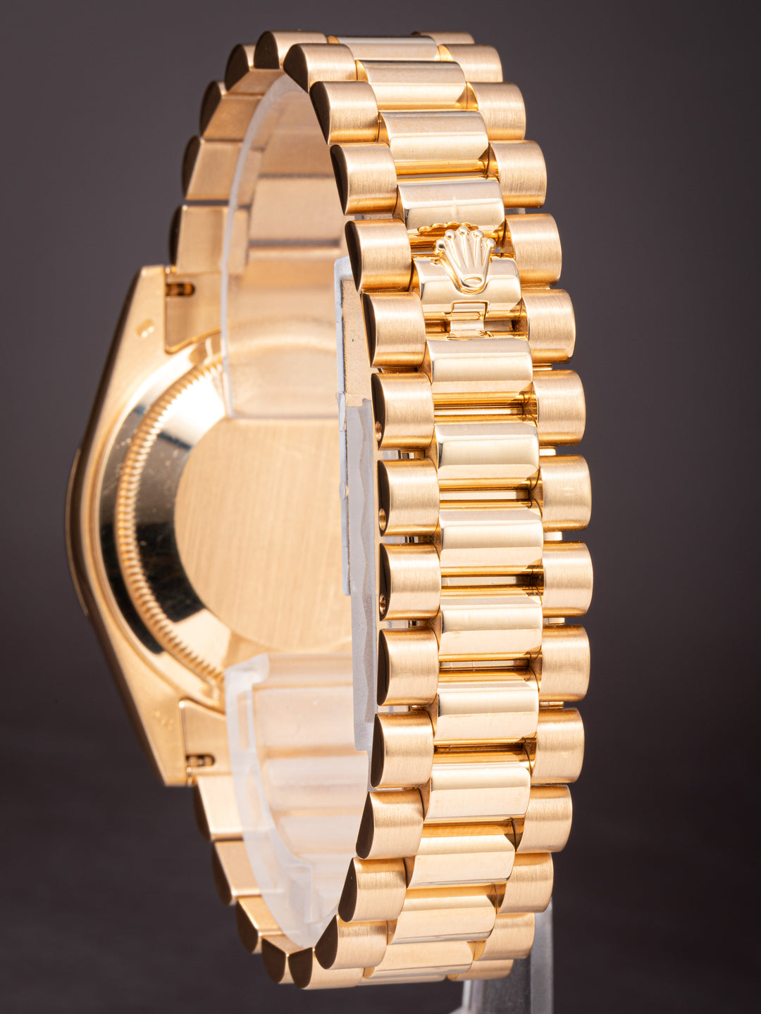 Rolex 18k Yellow Gold Day-Date (118238)