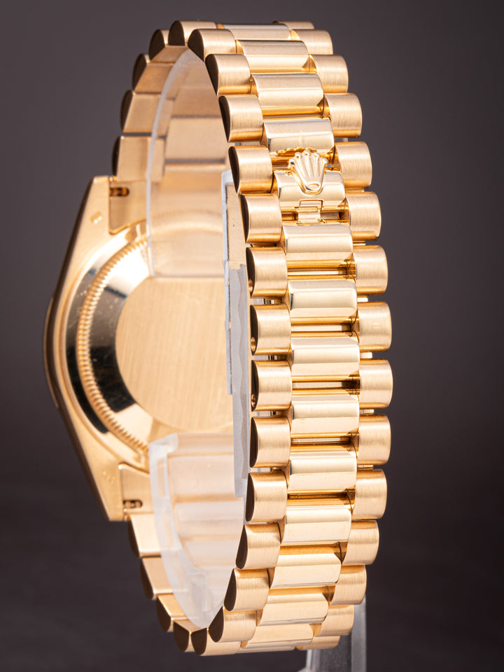 Rolex 18k Yellow Gold Day-Date (118238)