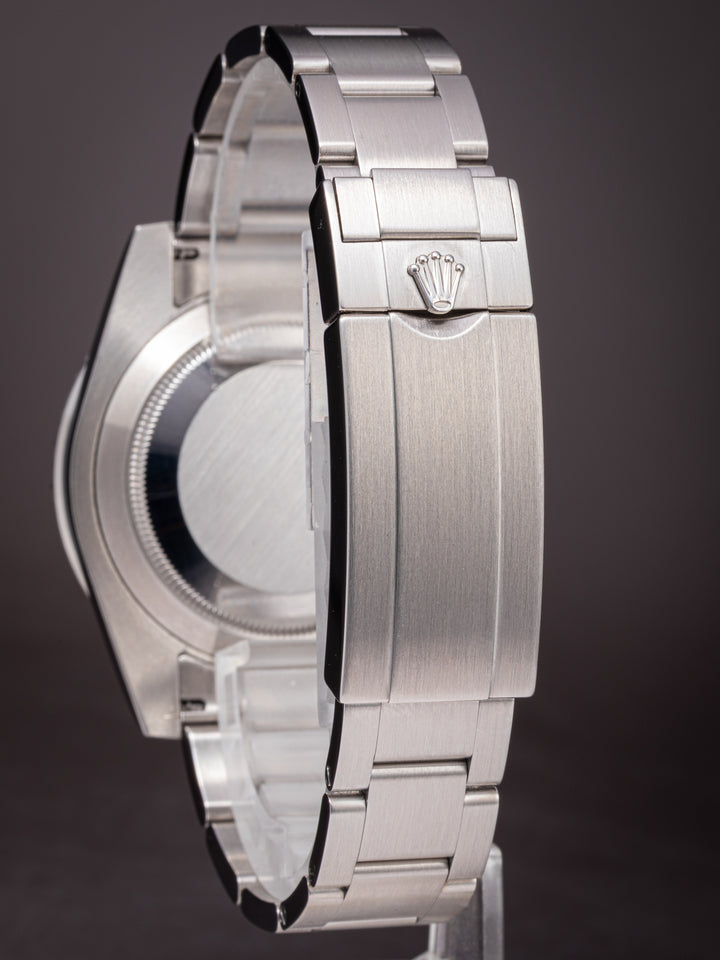 Rolex Stainless Steel Submariner Date (116610LV)