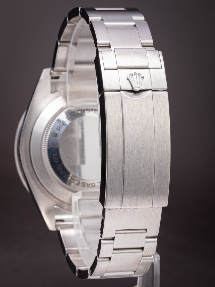 Rolex Stainless Steel Sea-Dweller (126600)