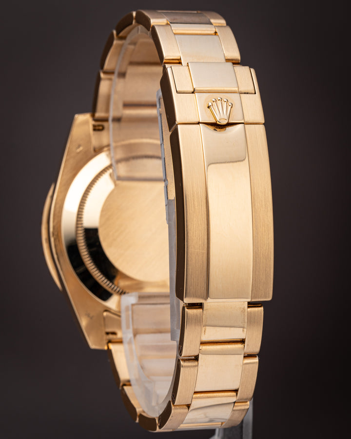 Rolex 18k Yellow Gold Submariner Date (116618LB)